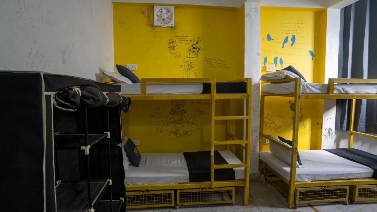 Bunkstay Coworking Hostel & Glamping Rishīkesh Extérieur photo