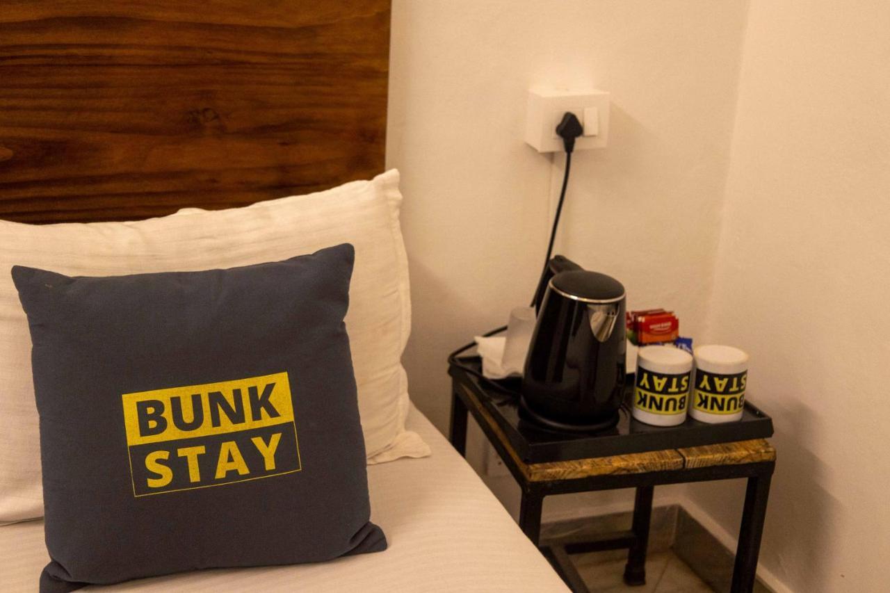 Bunkstay Coworking Hostel & Glamping Rishīkesh Extérieur photo