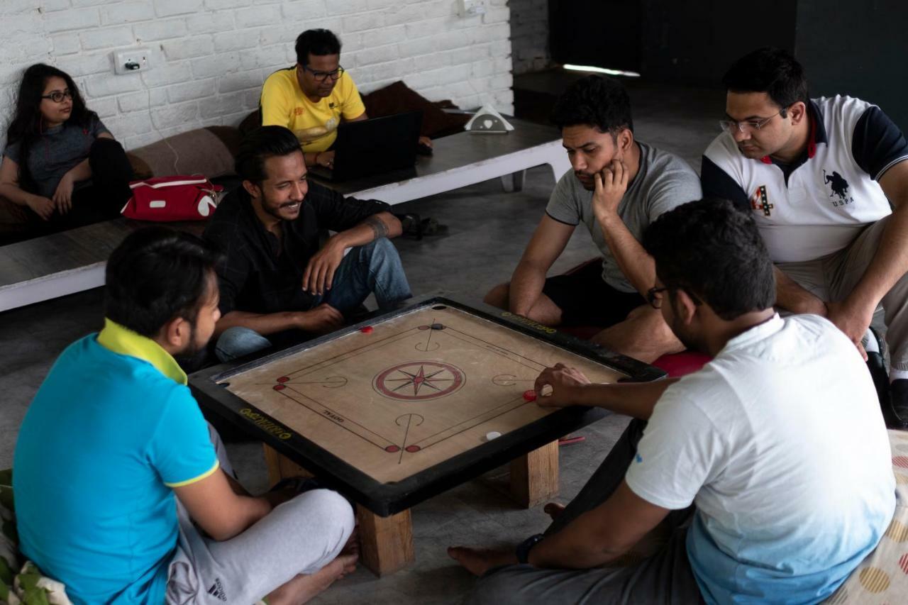 Bunkstay Coworking Hostel & Glamping Rishīkesh Extérieur photo